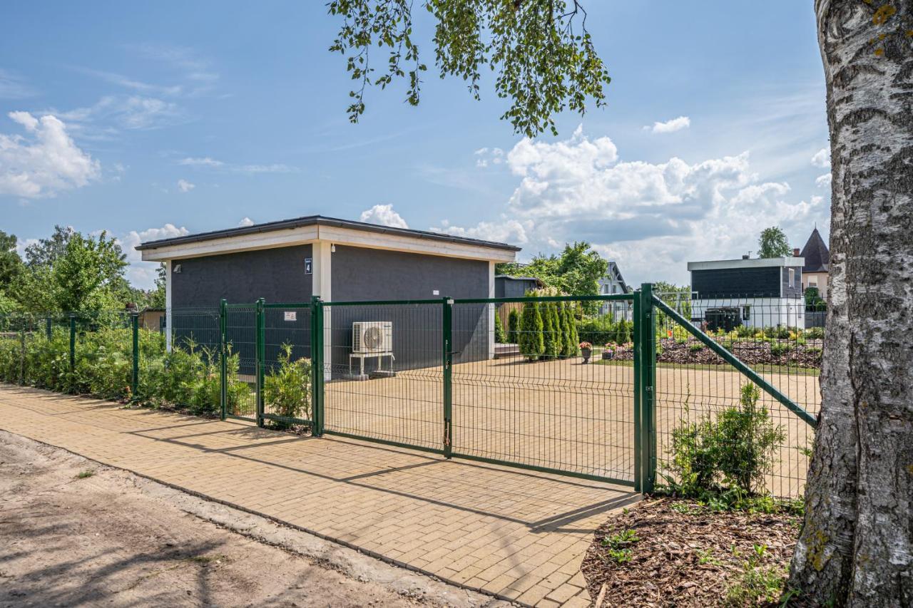 Family Garden House With Free Private Parking & Playground Riga Exterior foto