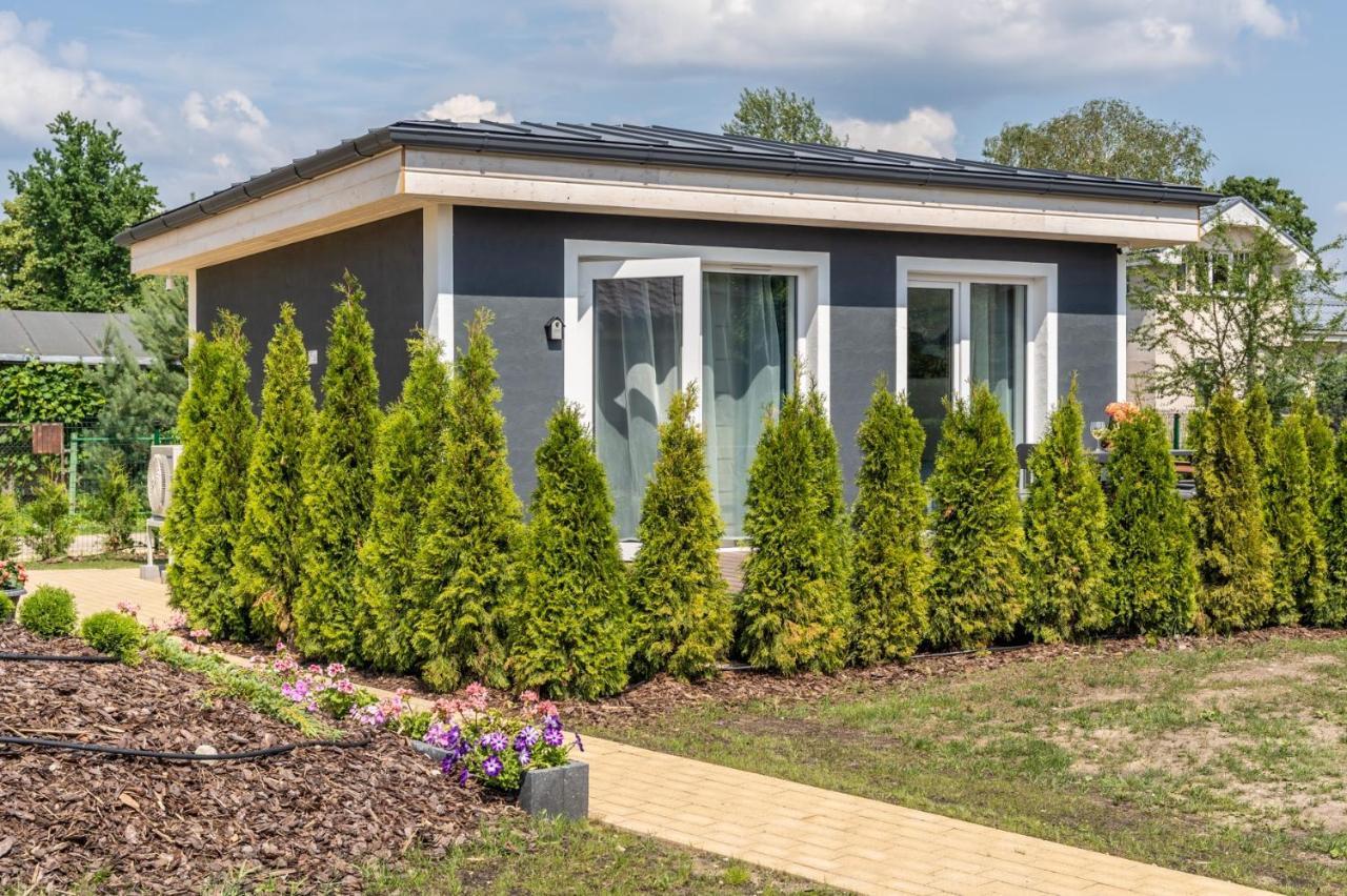 Family Garden House With Free Private Parking & Playground Riga Exterior foto